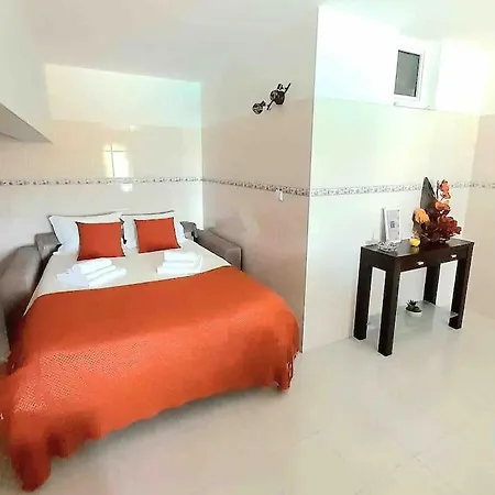 Paradise House - In With Private Pool And Private Garden