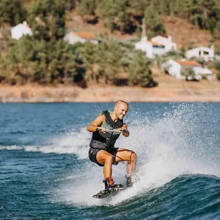 Paradise House - In With Private Pool And Private Garden Aldeia do Mato (Santarem)