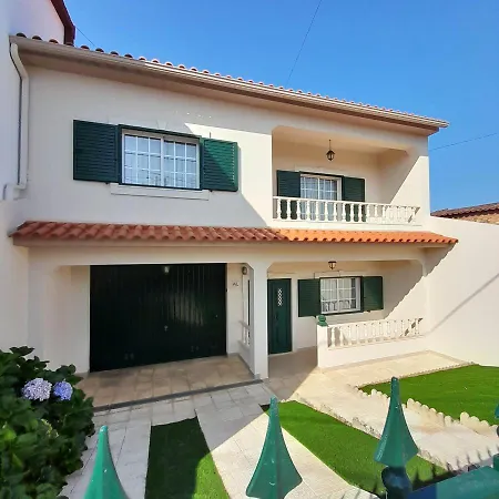 Paradise House - In With Private Pool And Private Garden Guest house Aldeia do Mato (Santarem)