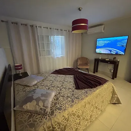 Paradise House - In With Private Pool And Private Garden