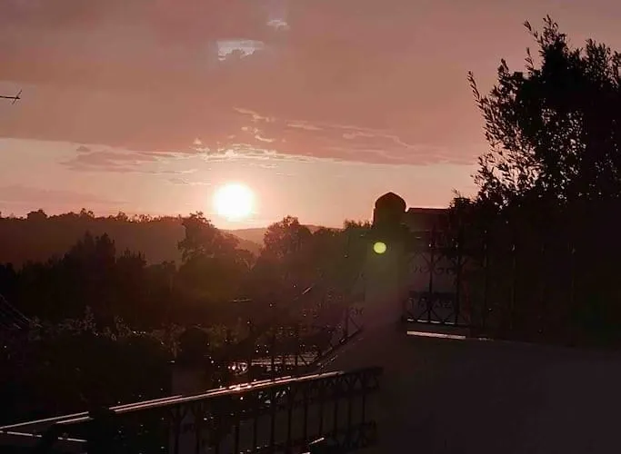 Paradise House - In With Private Pool And Private Garden ゲストハウス