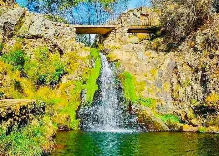 Paradise House - In With Private Pool And Private Garden ゲストハウス 4*