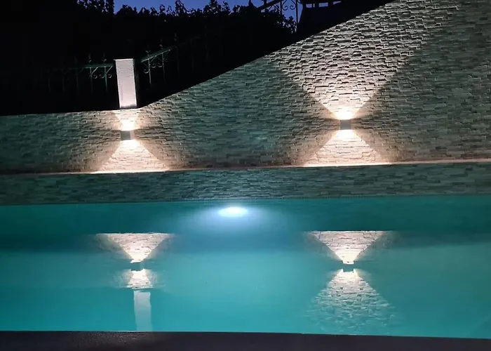 Paradise House - In With Private Pool And Private Garden Гостевой дом 4*