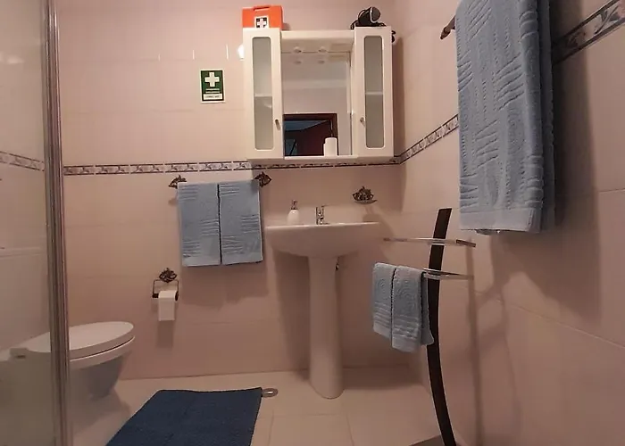 Paradise House - In With Private Pool And Private Garden ゲストハウス Aldeia do Mato